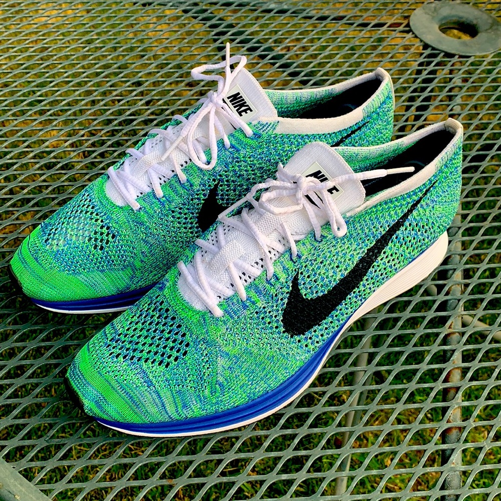 Nike flyknit racer men’s size 11.5US